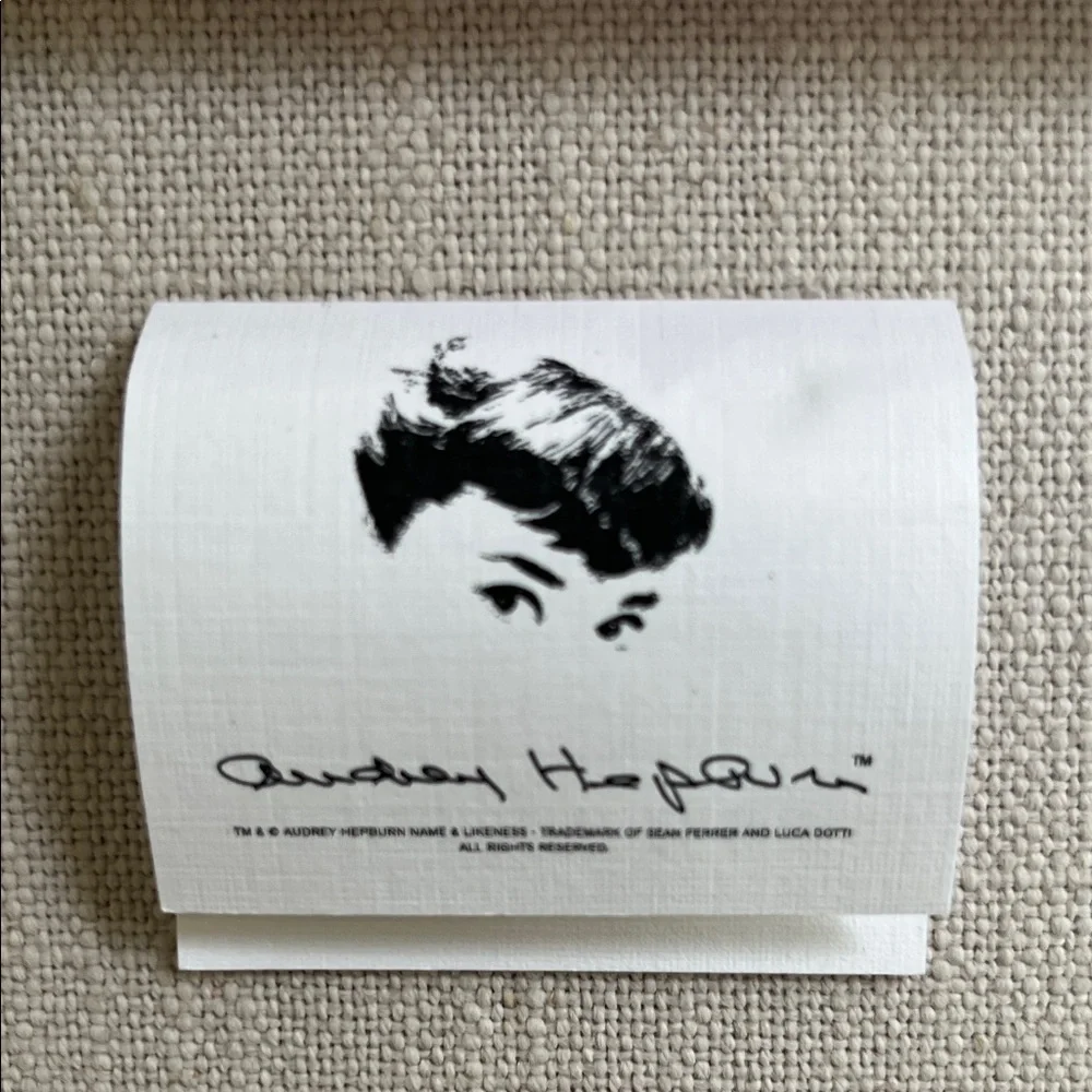 Camrose & Kross Audrey Hepburn Pearl Earrings - Picture 3 of 4